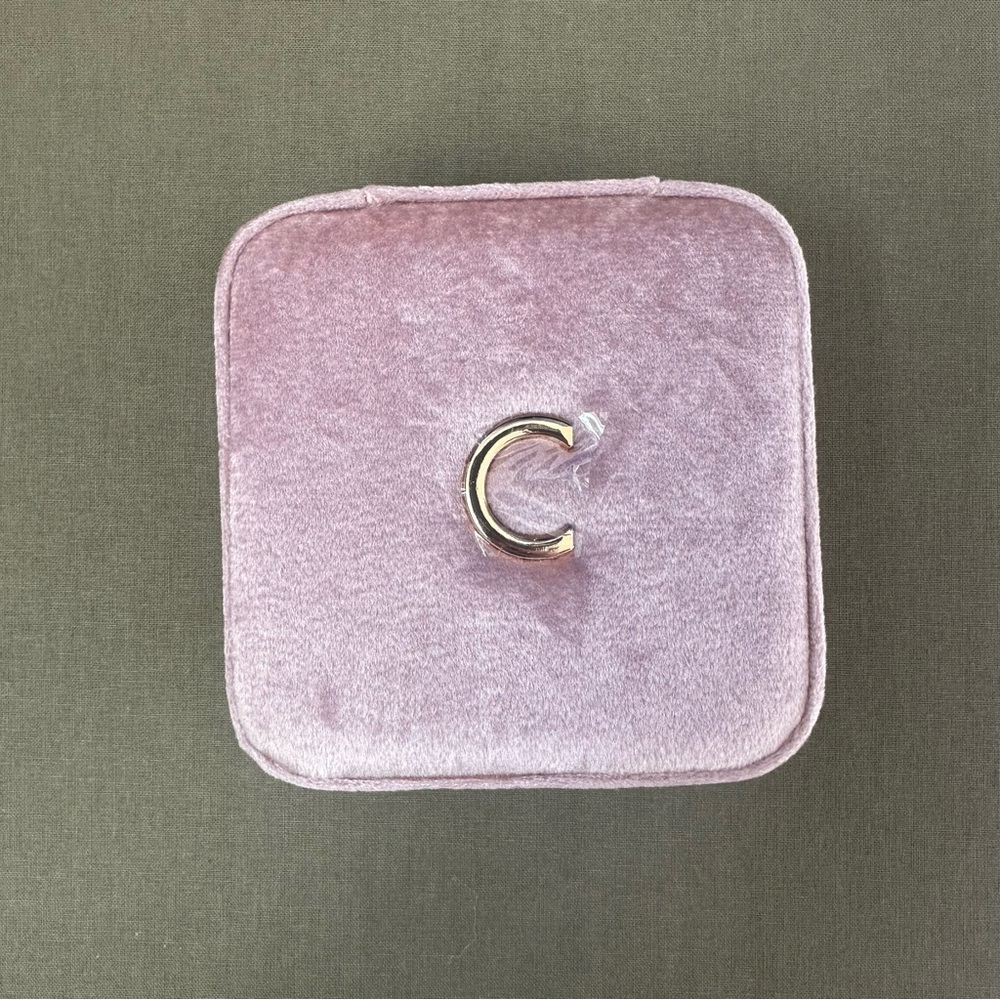 Vlando Small Travel Jewelry Case
